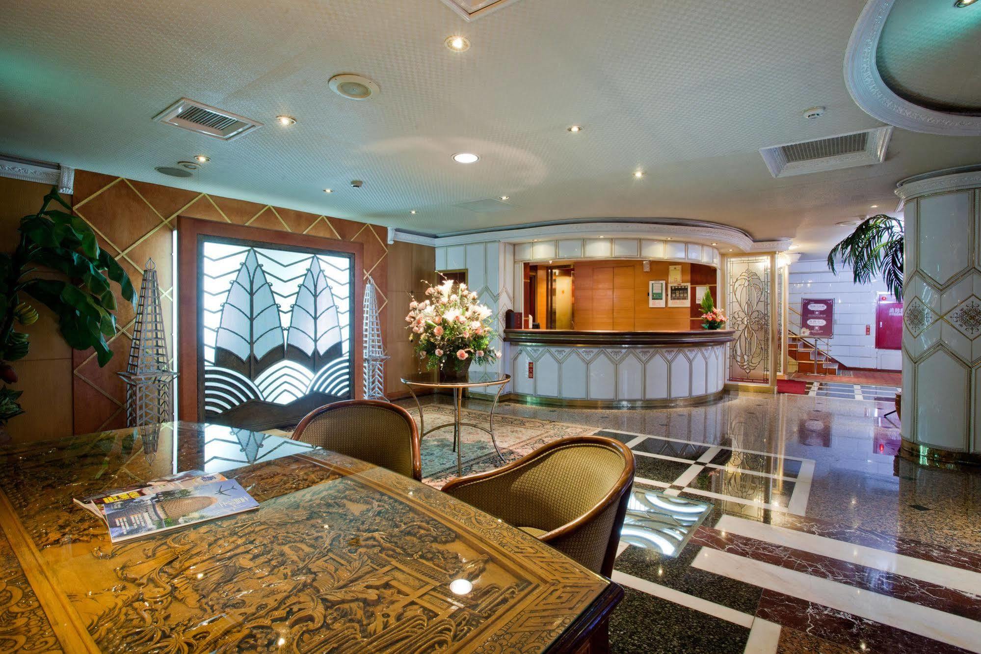 Charming Castle Hotel Taipei Exterior photo
