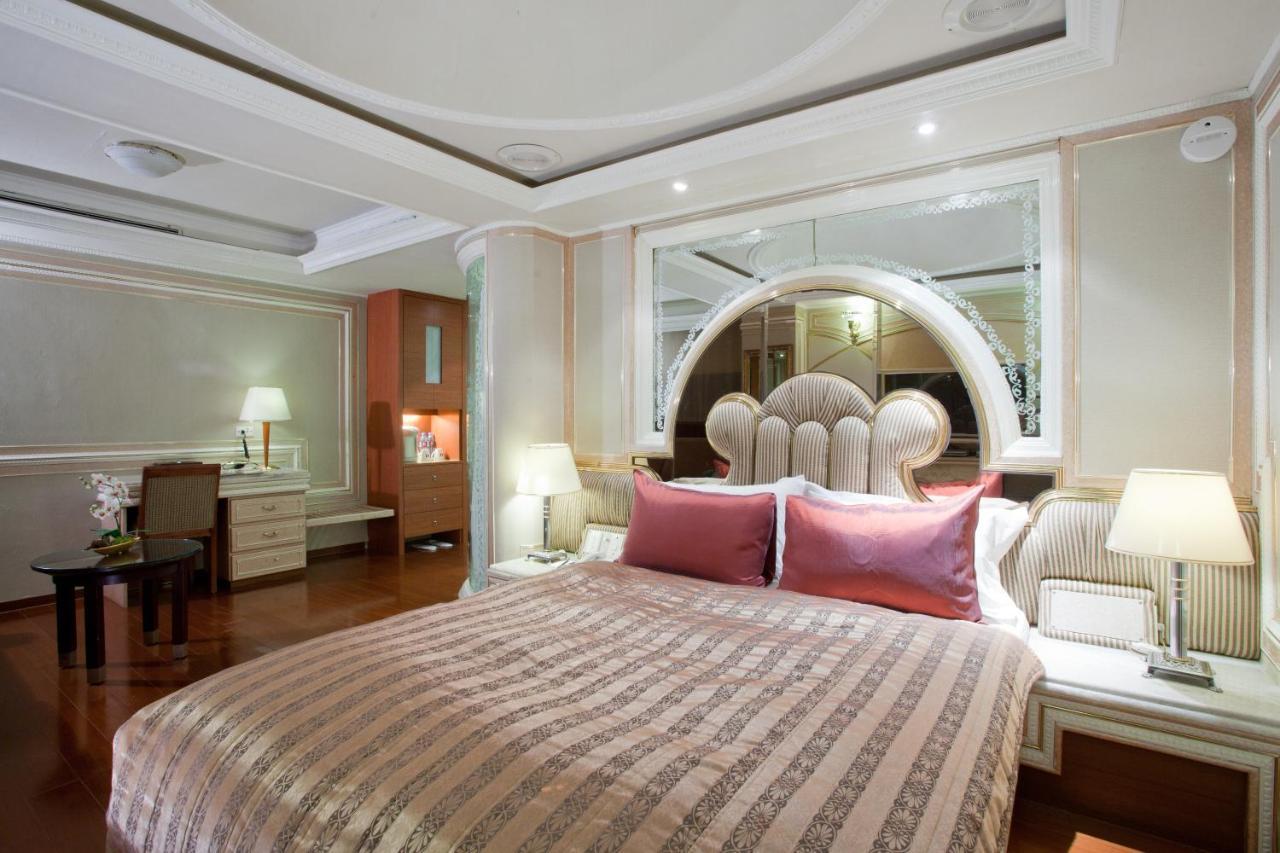 Charming Castle Hotel Taipei Exterior photo